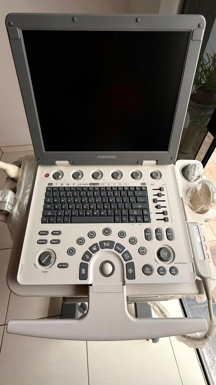 Samsung U6 - 2015 — foto 1